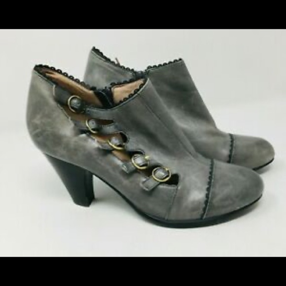 Miss Mooz Gray Vintage inspired heels